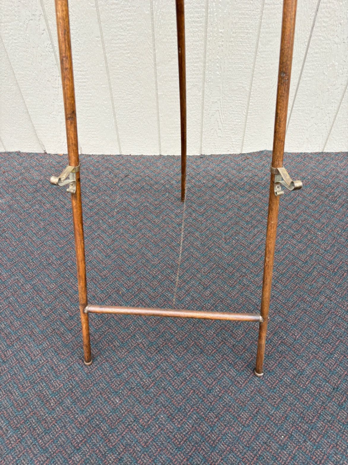 66382 Antique Victorian Stick and Ball Easel with Brass Accents