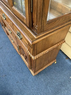 67122 Leaded Glass Oak China Cabinet Curio