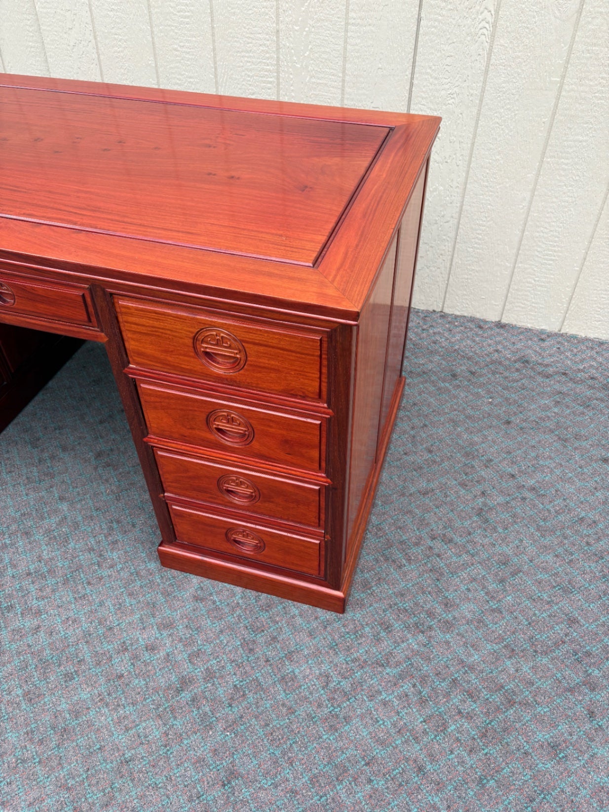 Oriental Executive Desk with Rich Mahogany Finish and Ample Storage