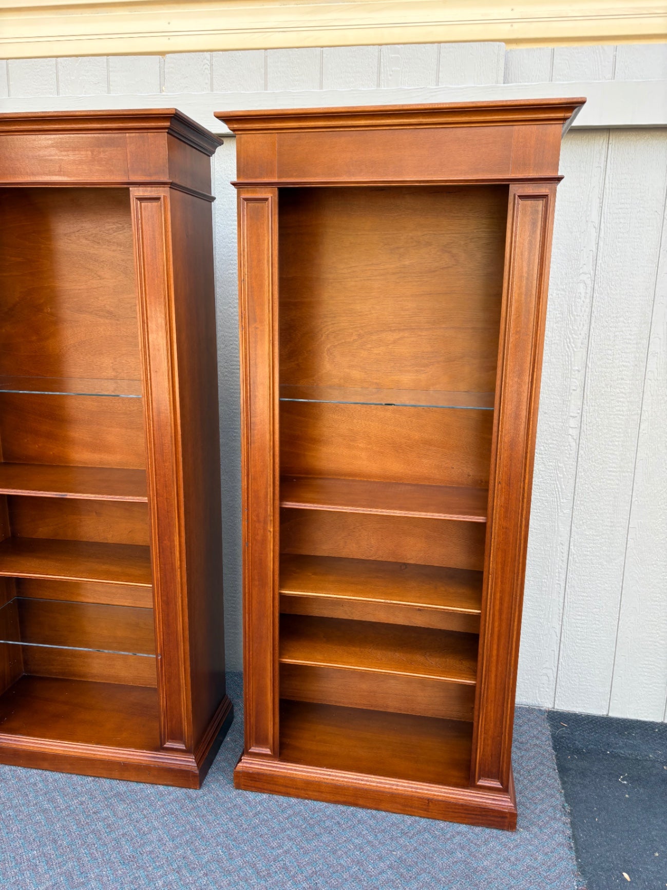 67748 Elegant Set of Three Classic Mahogany Bookcases with Adjustable Shelves