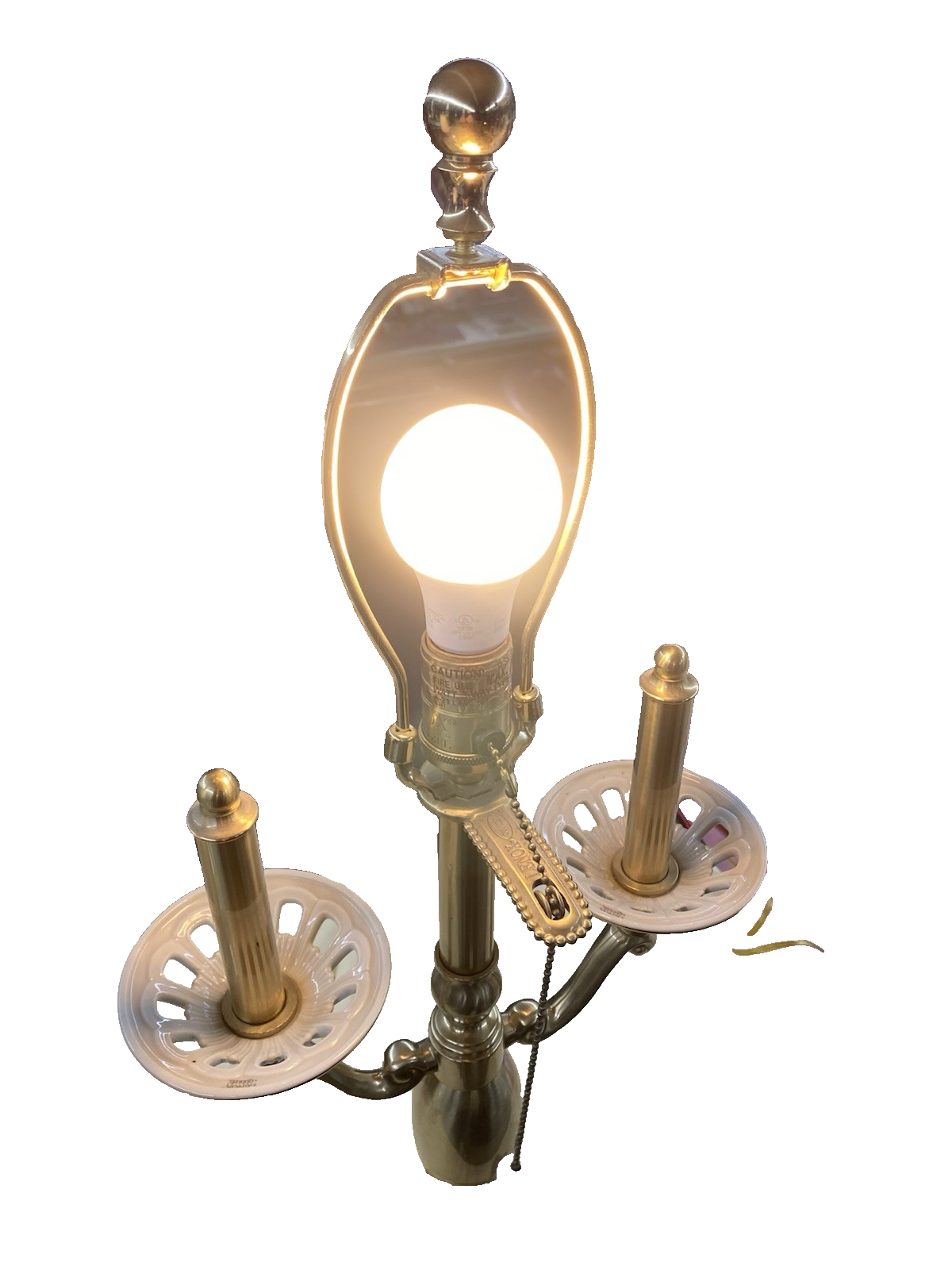 66559 Lenox Quoizel Candelabra Table lamp Ivory & Gold Porcelain Solid Brass