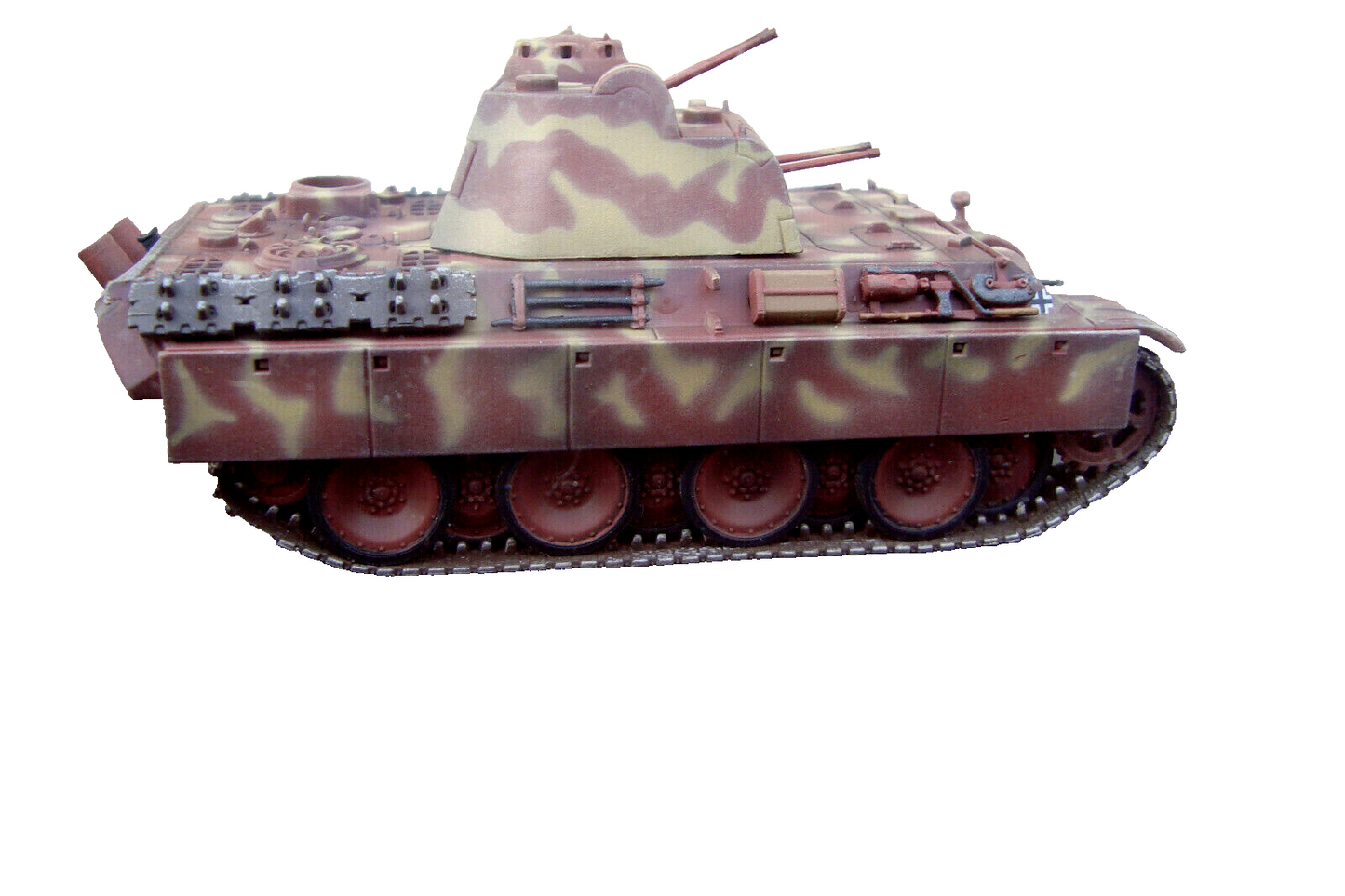 ES15 - 3 Military Tanks in Showcases