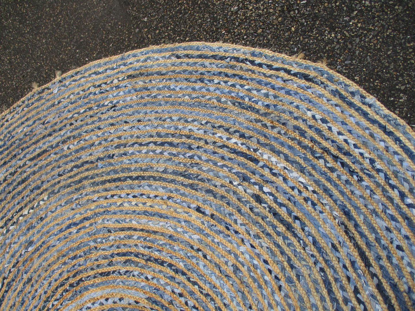 RUG 04: Round Hand Made Blue Rug Size 8' 2 " wide