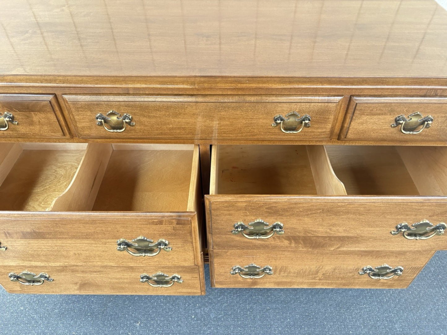 66811 ETHAN ALLEN Maple 7 Drawer Dresser Chest