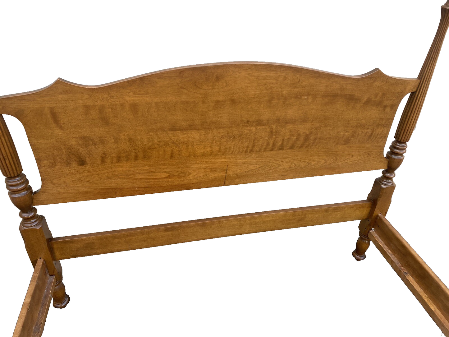65947 Solid Maple Full Size Poster Bed with Rails