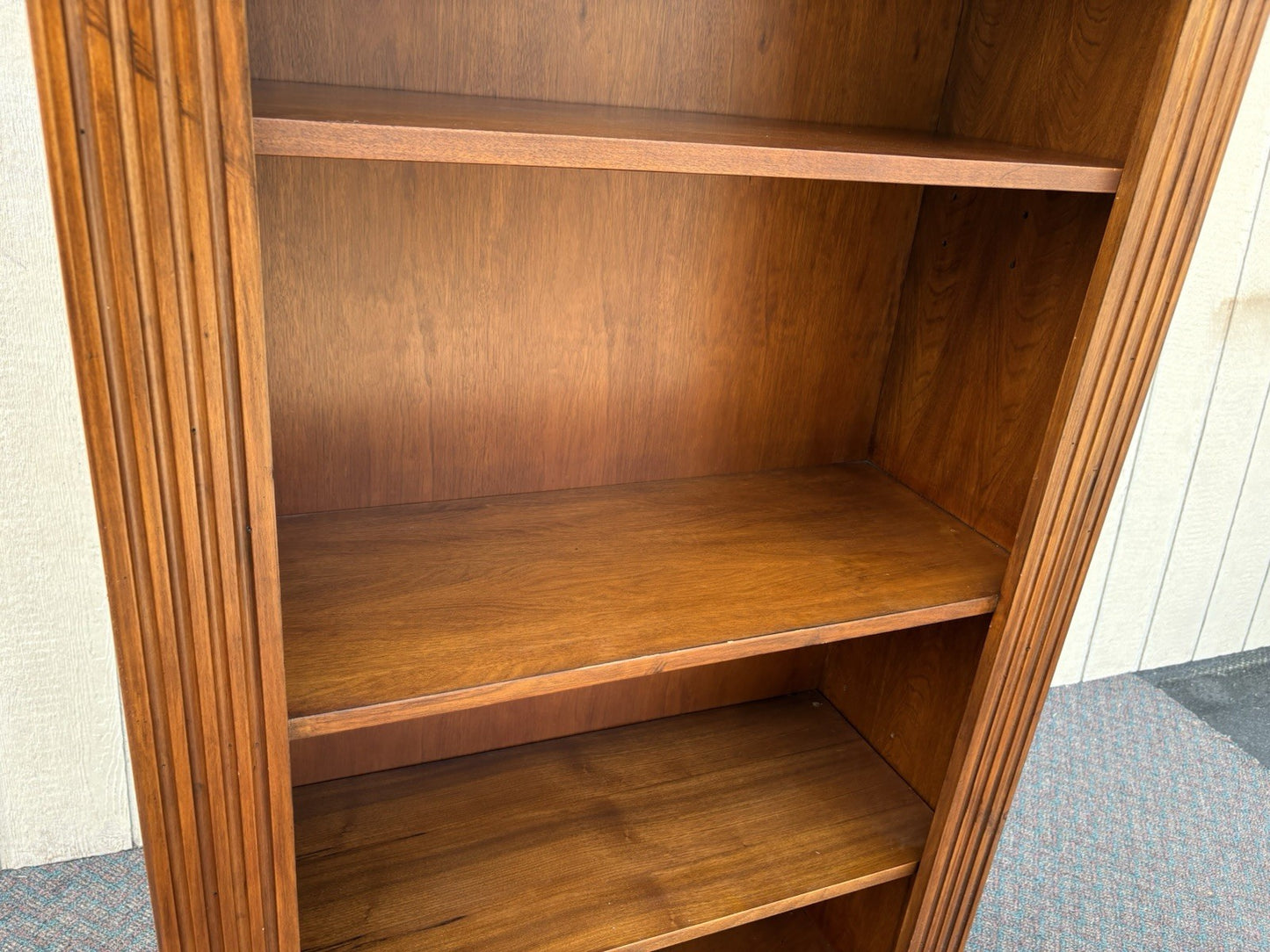 66911 Mahogany DOMAIN HOME FASHIONS Open Bookcase Curio Cabinet