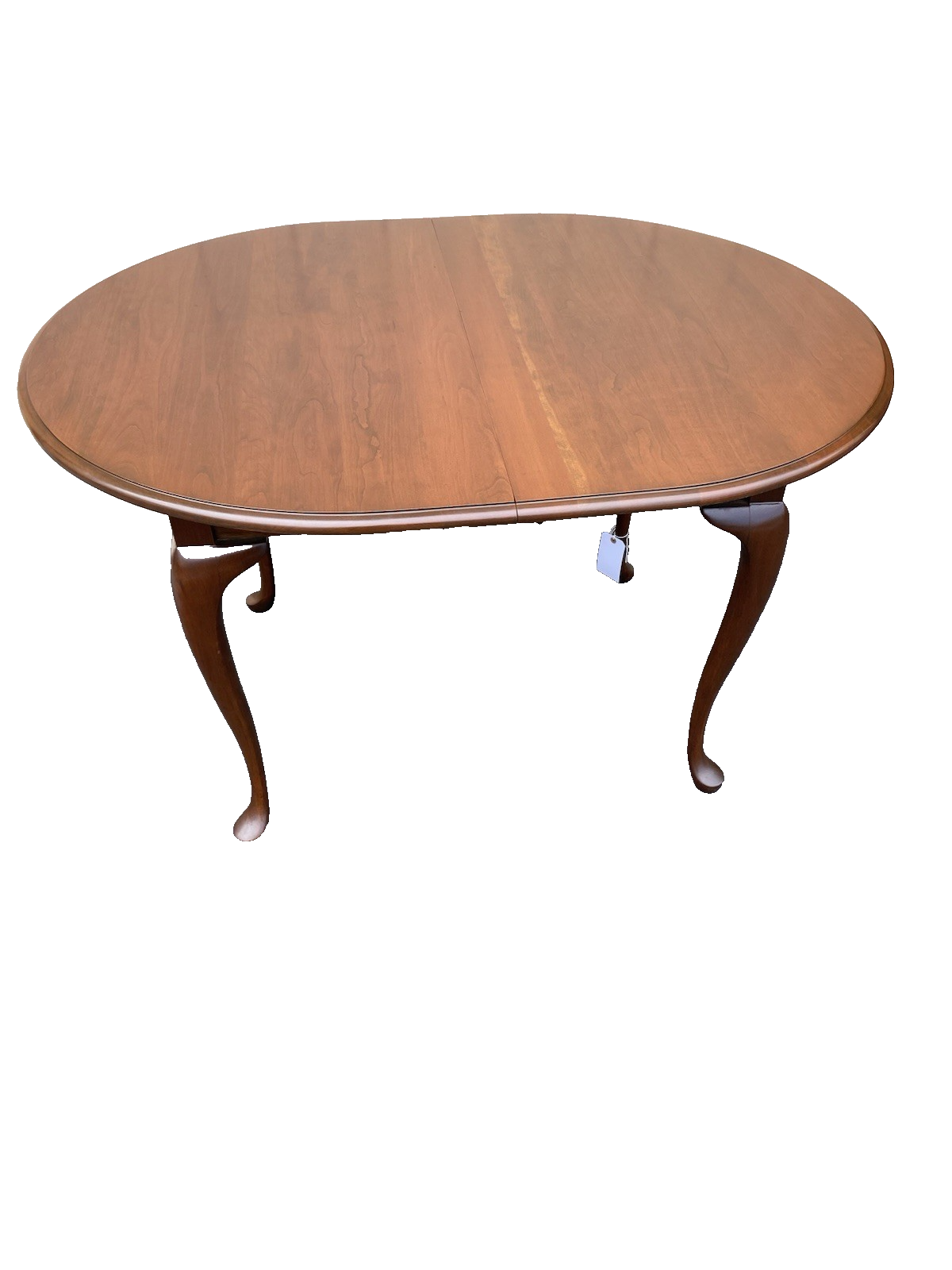 66517 Oval Cherry Queen Anne Dining Table w/ No leafs