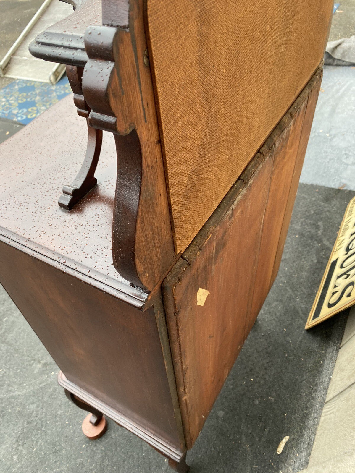 64992 Antique Victorian Mahogany Mirrored Cabinet