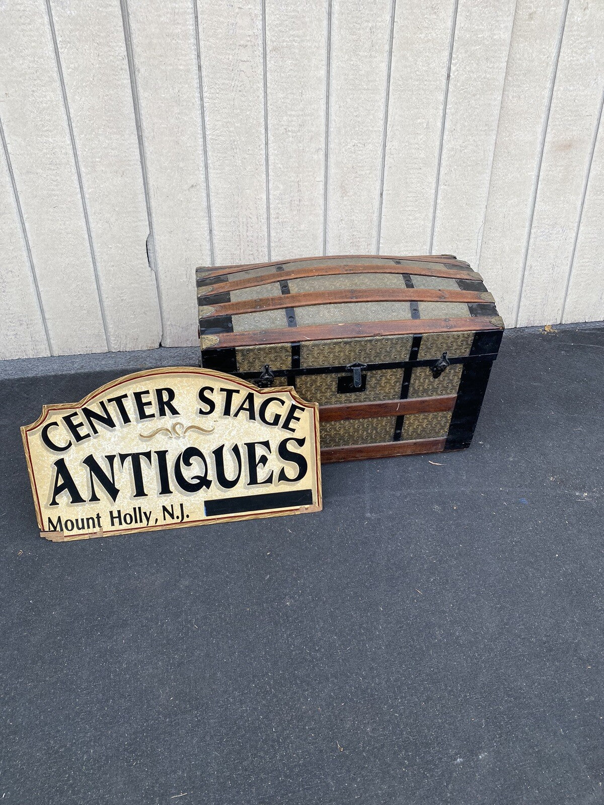 65518 Antique Dome Top Trunk Storage Chest