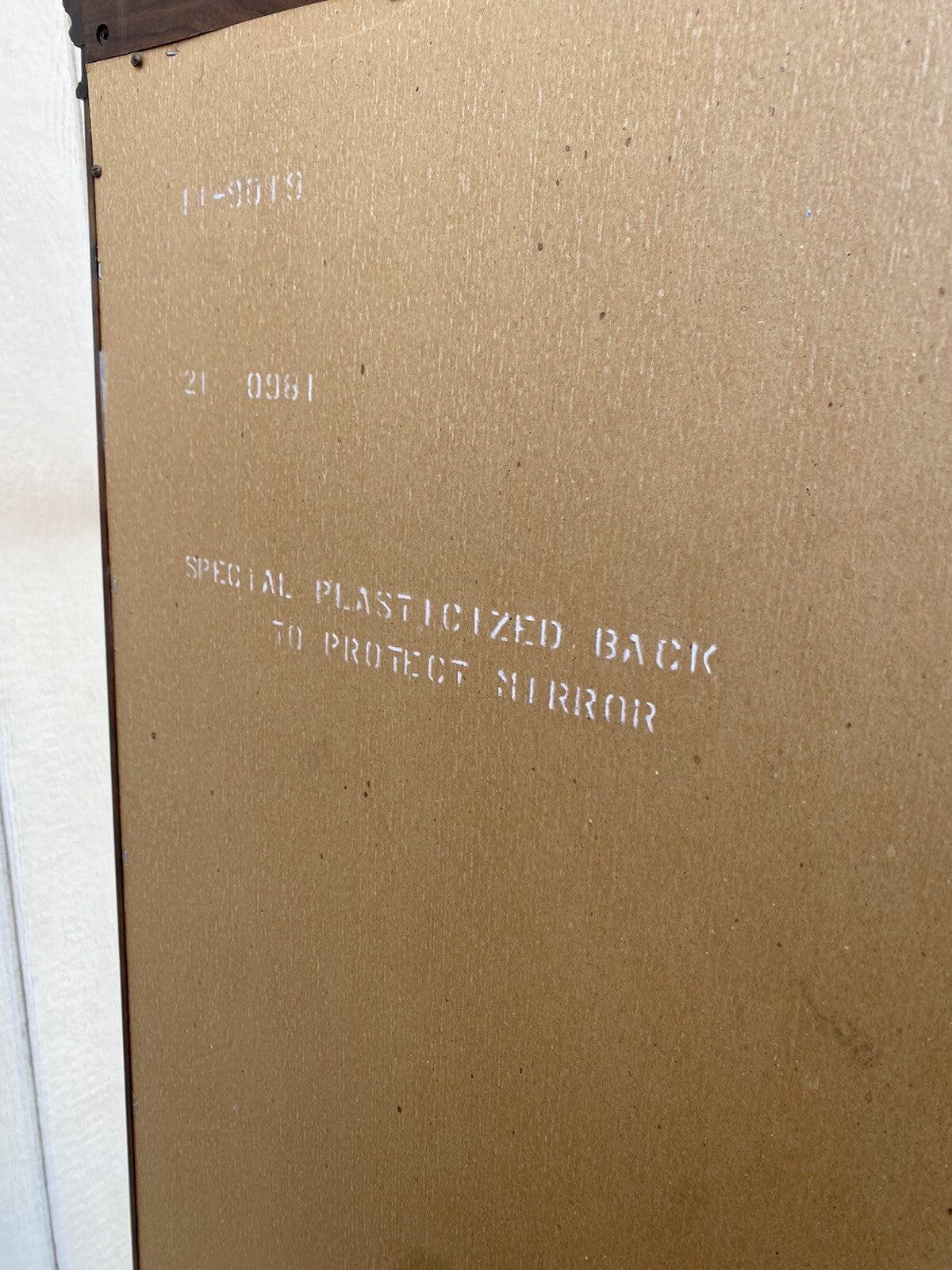 BN 03: Curio China cabinet