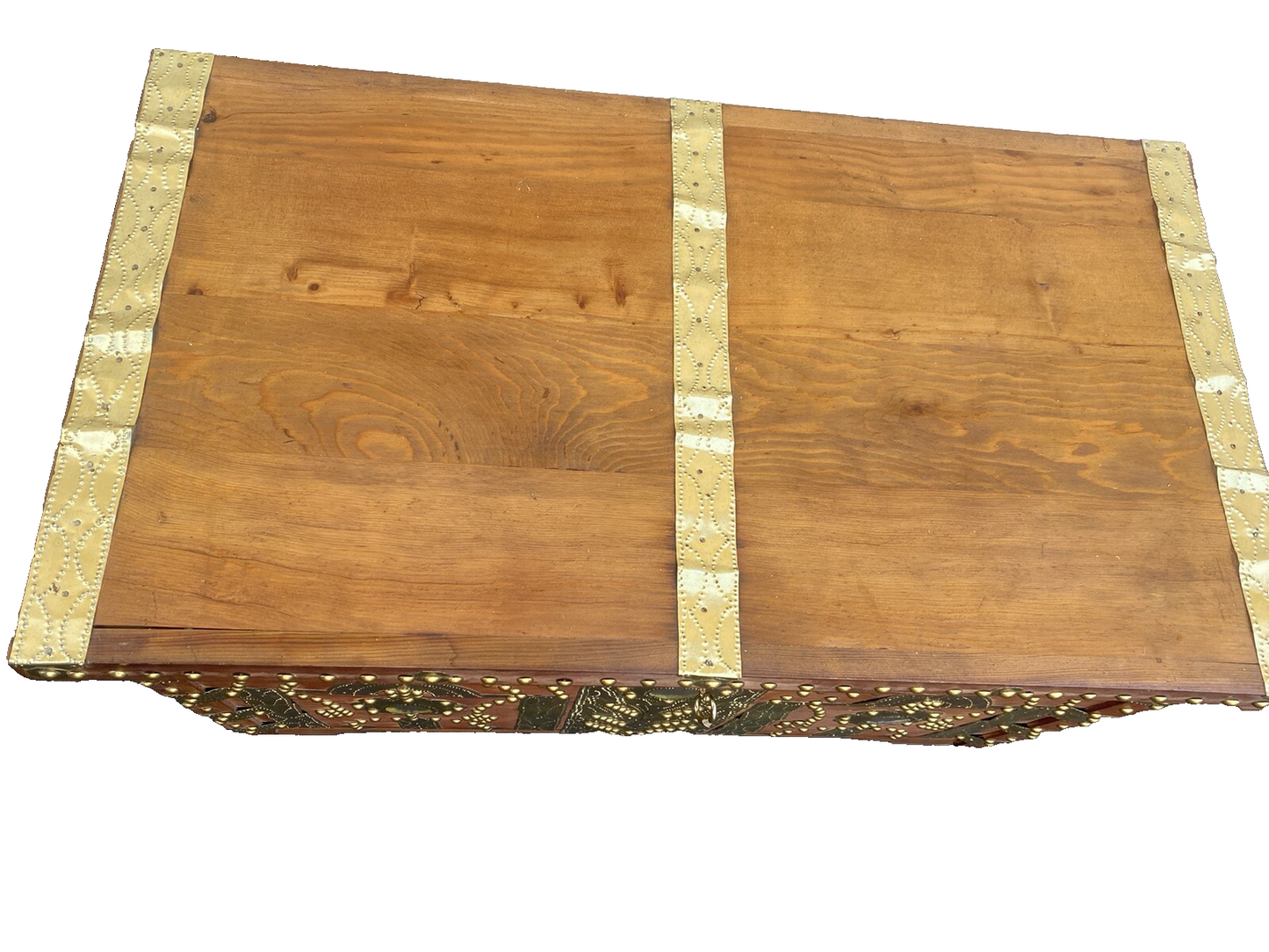 65994 Custom Hand Made Trunk Blanket Chest with Brass Ormalu