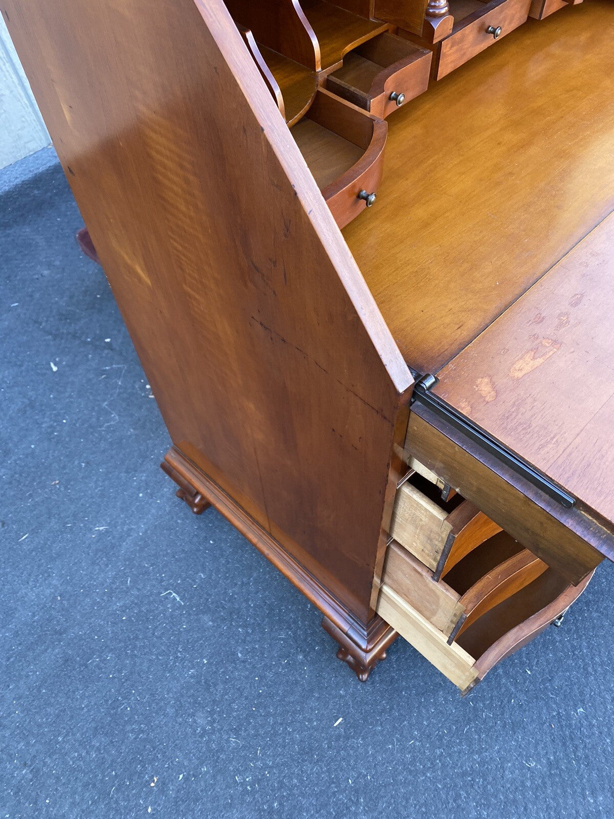 65929 MONITOR Furniture Maple Secretary Desk w/ Bookcase Top