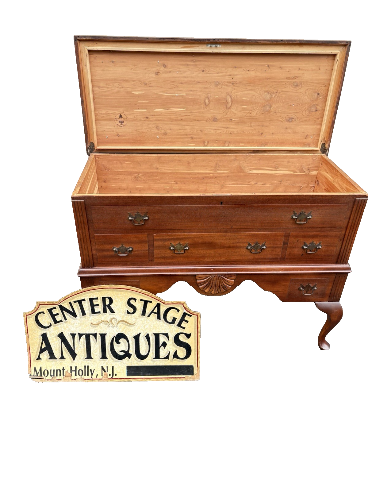 66786 Antique WEST BRANCH Mahogany Blanket Cedar Lined Storage chest