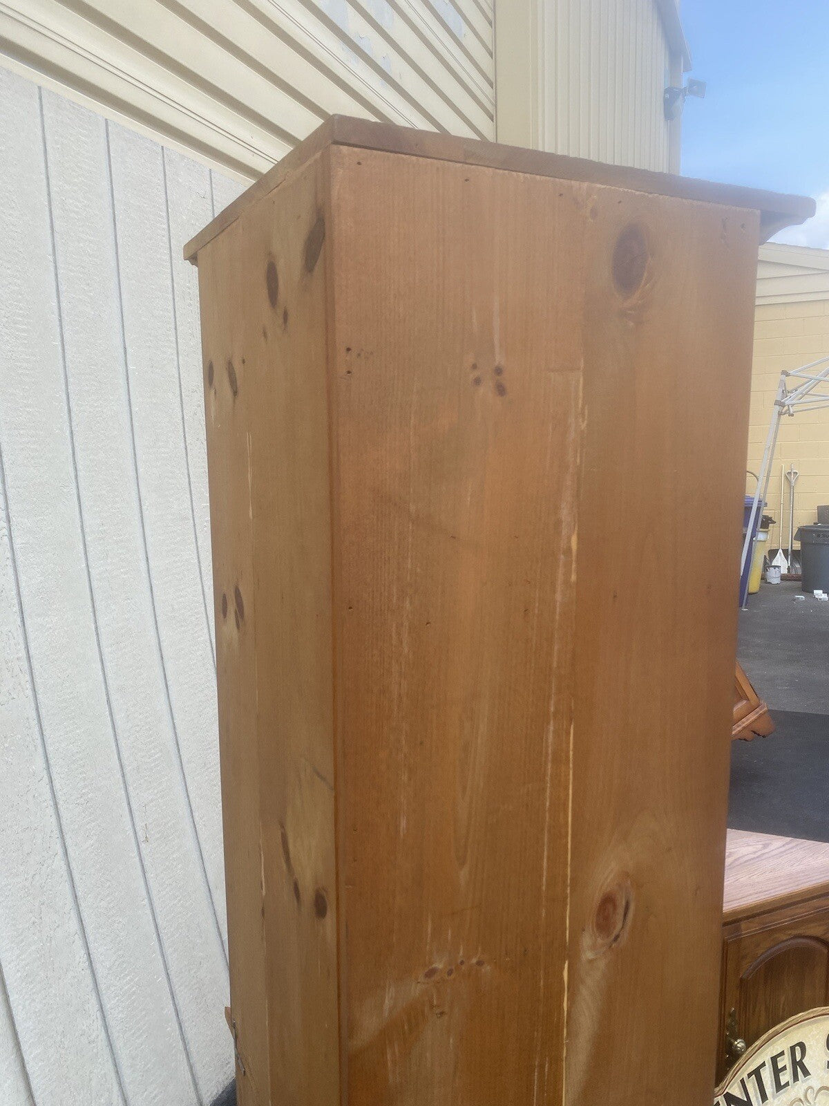 64580 Pine Country Corner Cabinet