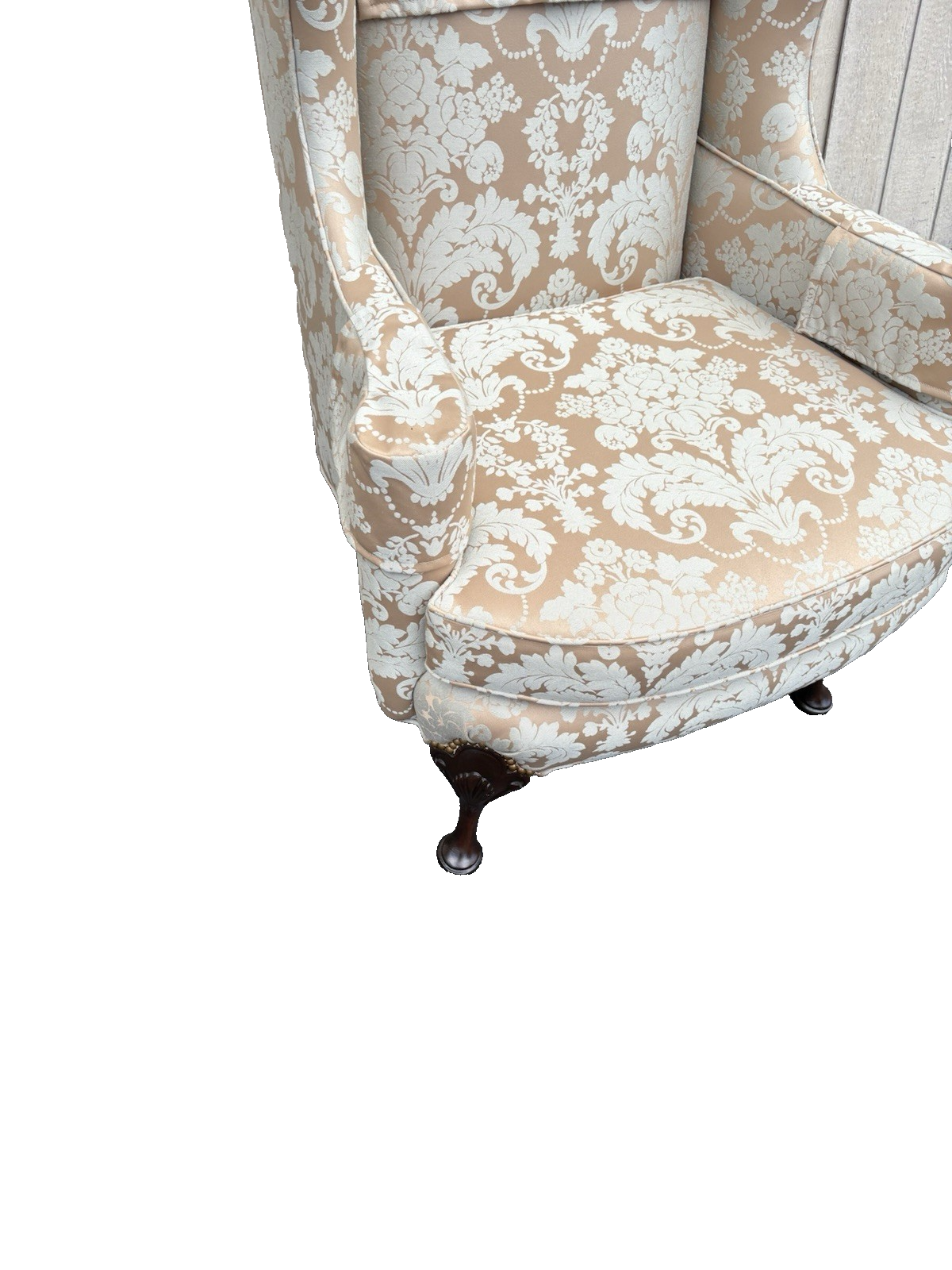 66866 Quality Queen Anne Wing Chair with Arm Covers