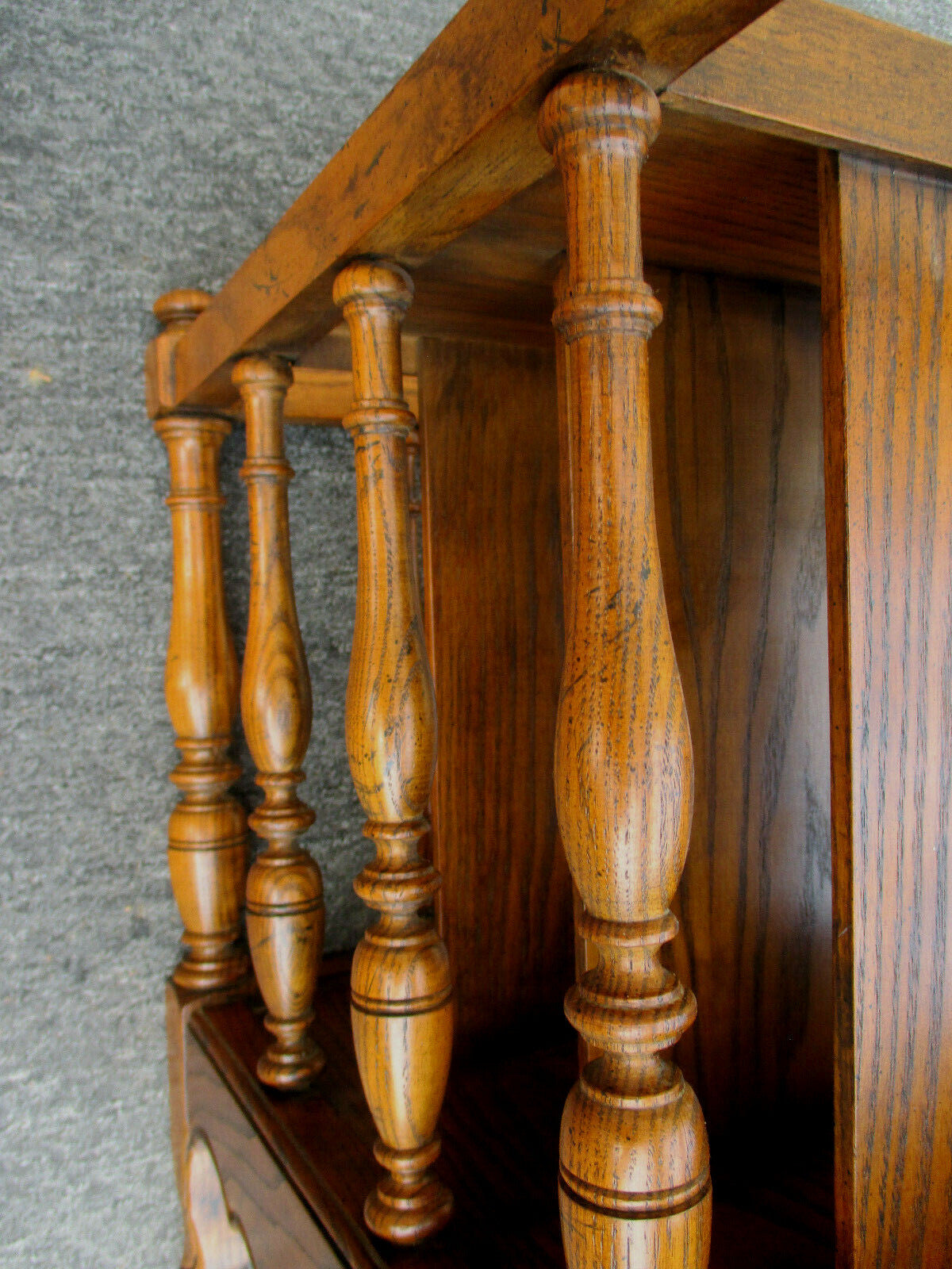 62977 Quality Oak Magazine Rack Holder Stand