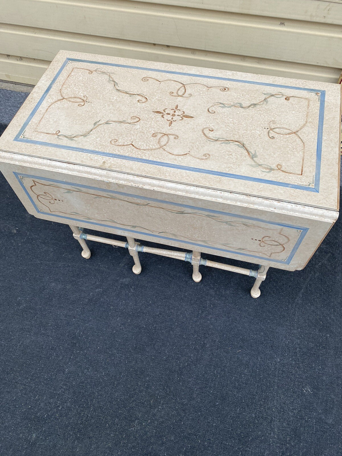 66040 Hand Painted Drop Leaf Coffee / End Table Stand