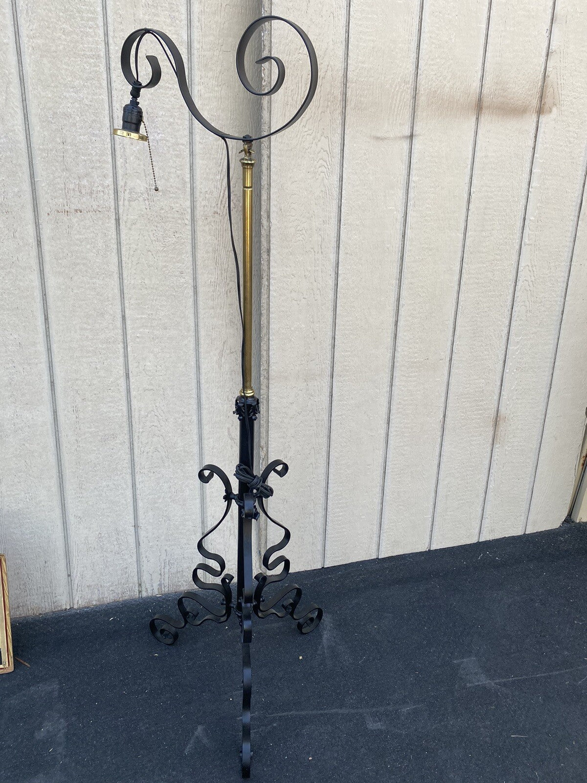 65615 Adjustable Iron Antique Piano Lamp w/ Shade
