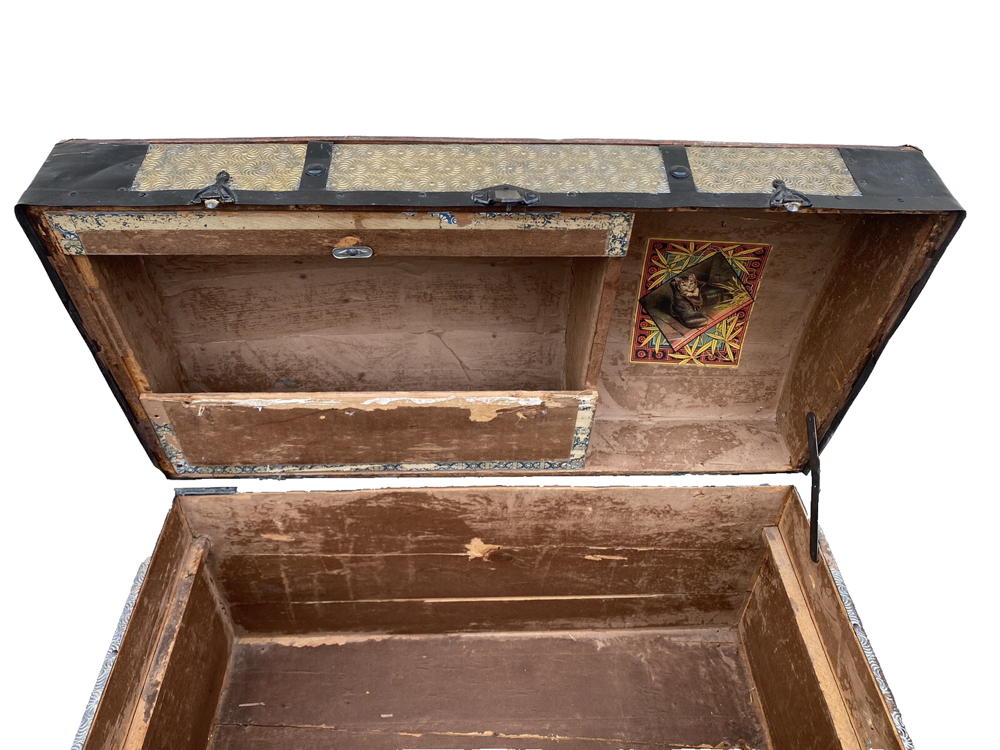 65518 Antique Dome Top Trunk Storage Chest