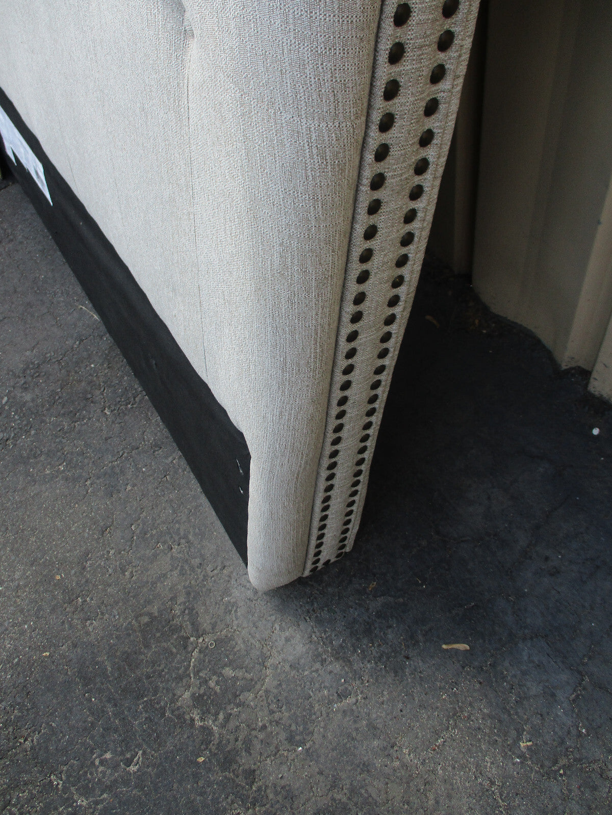 64377 QUEEN Size Modern Headboard Bed