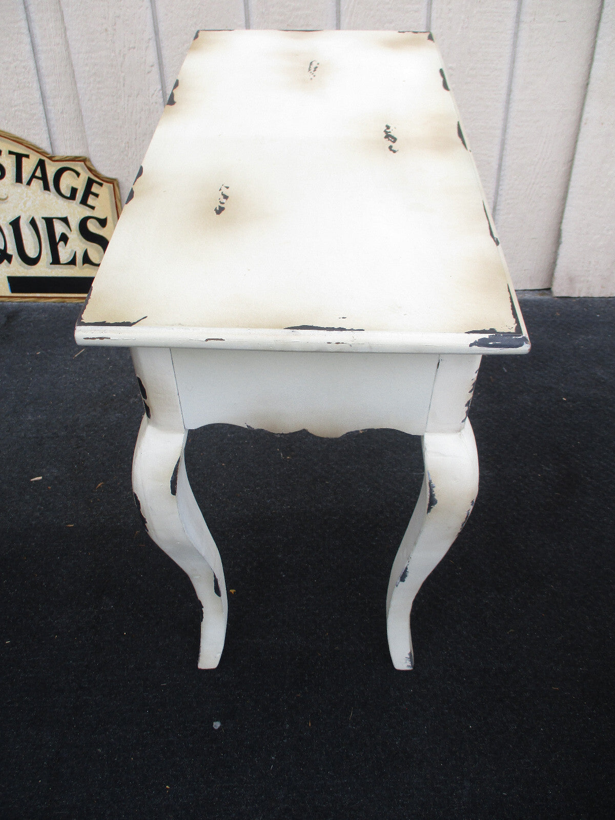 64249 Decorator White French Country Sofa Hall Table