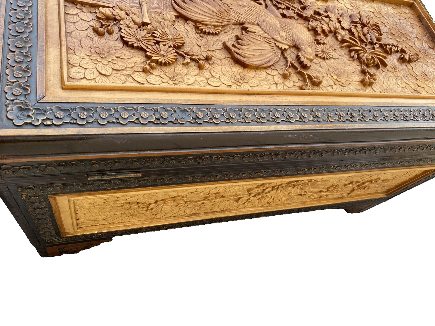66158 Oriental Blanket Chest Storage Cabinet