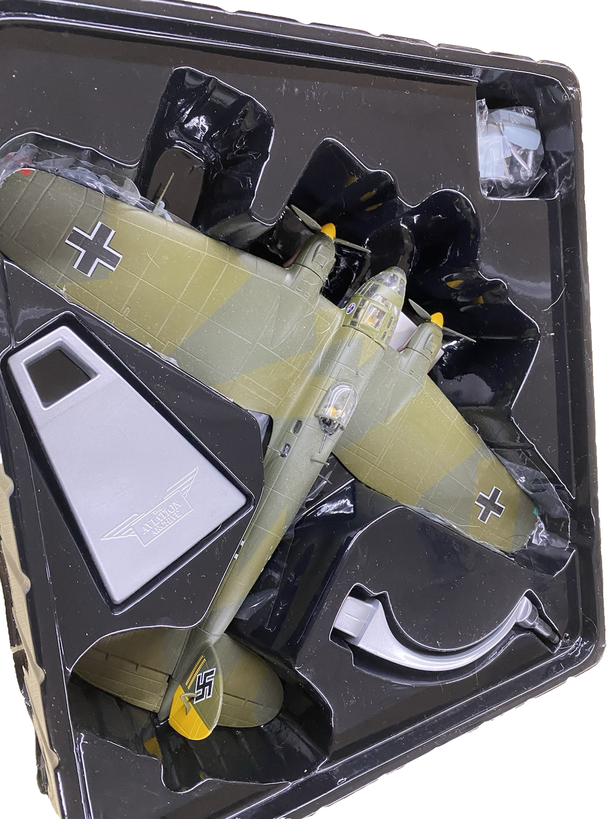 ES 202: Corgi Aviation Limited edition AA33711 Diecast Airplane