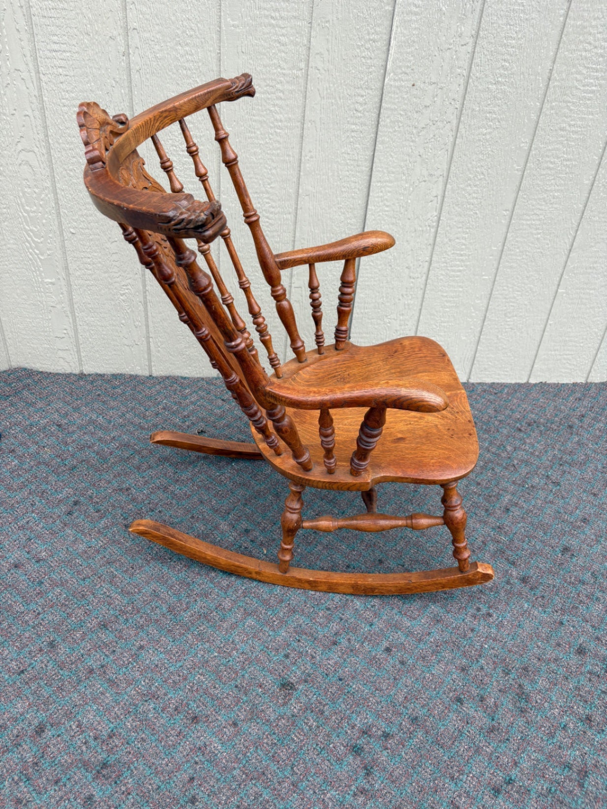 Antique Oak Lion's Head Carved Rocking Chair with Spindle Back