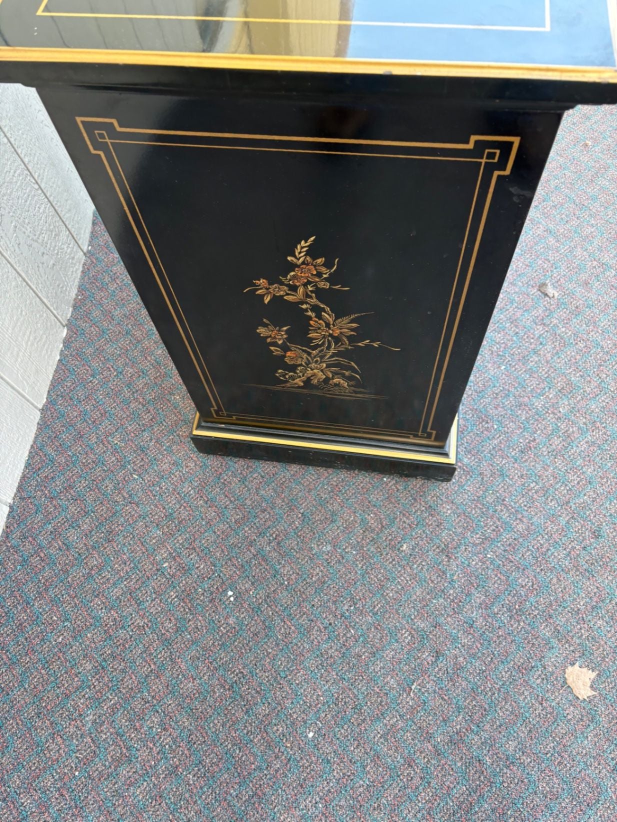 67425 Drexel Oriental Style Bar Cart with Expandable Top