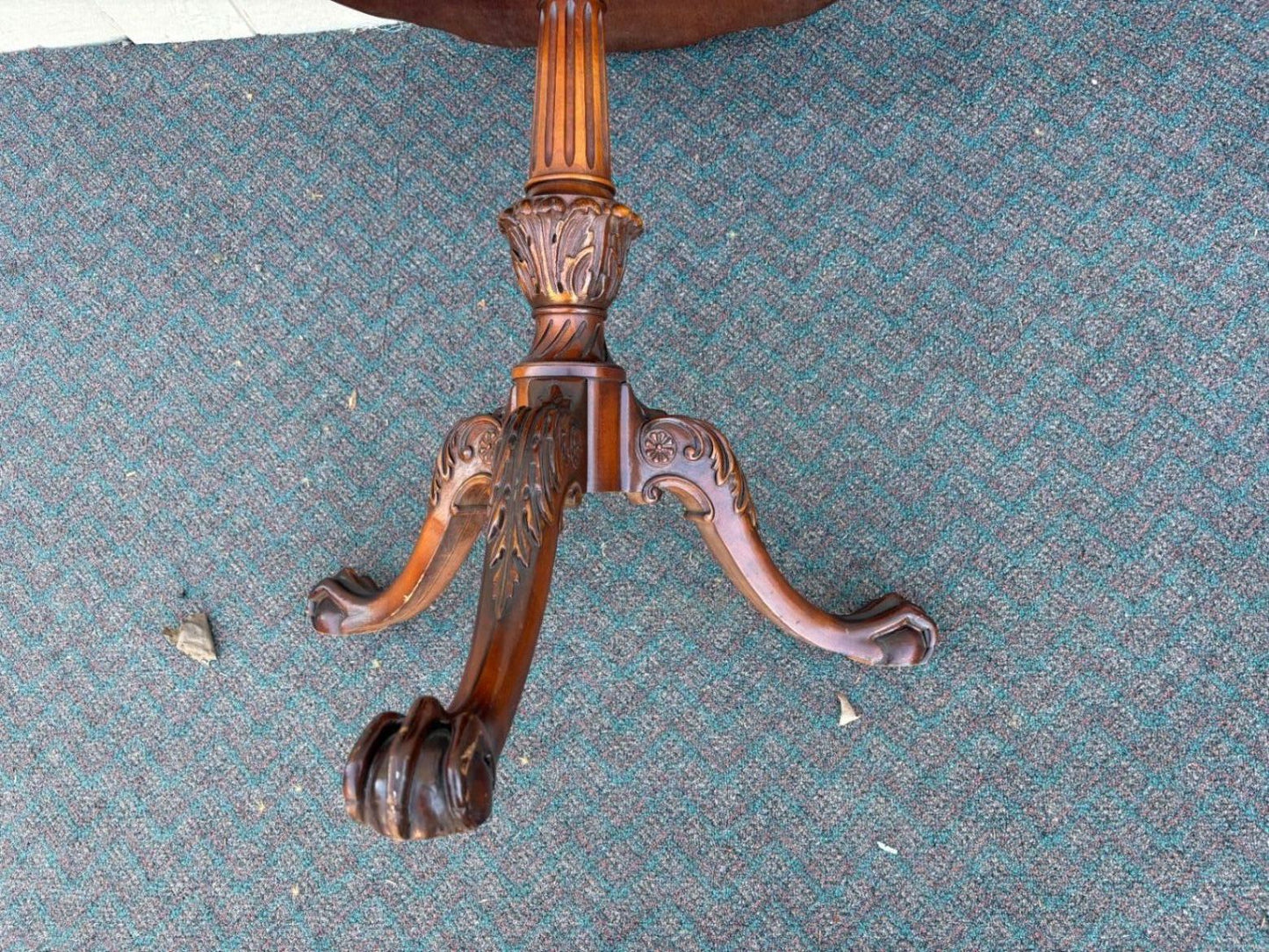 67234 Antique Chippendale Pie Crust Table in Mahogany