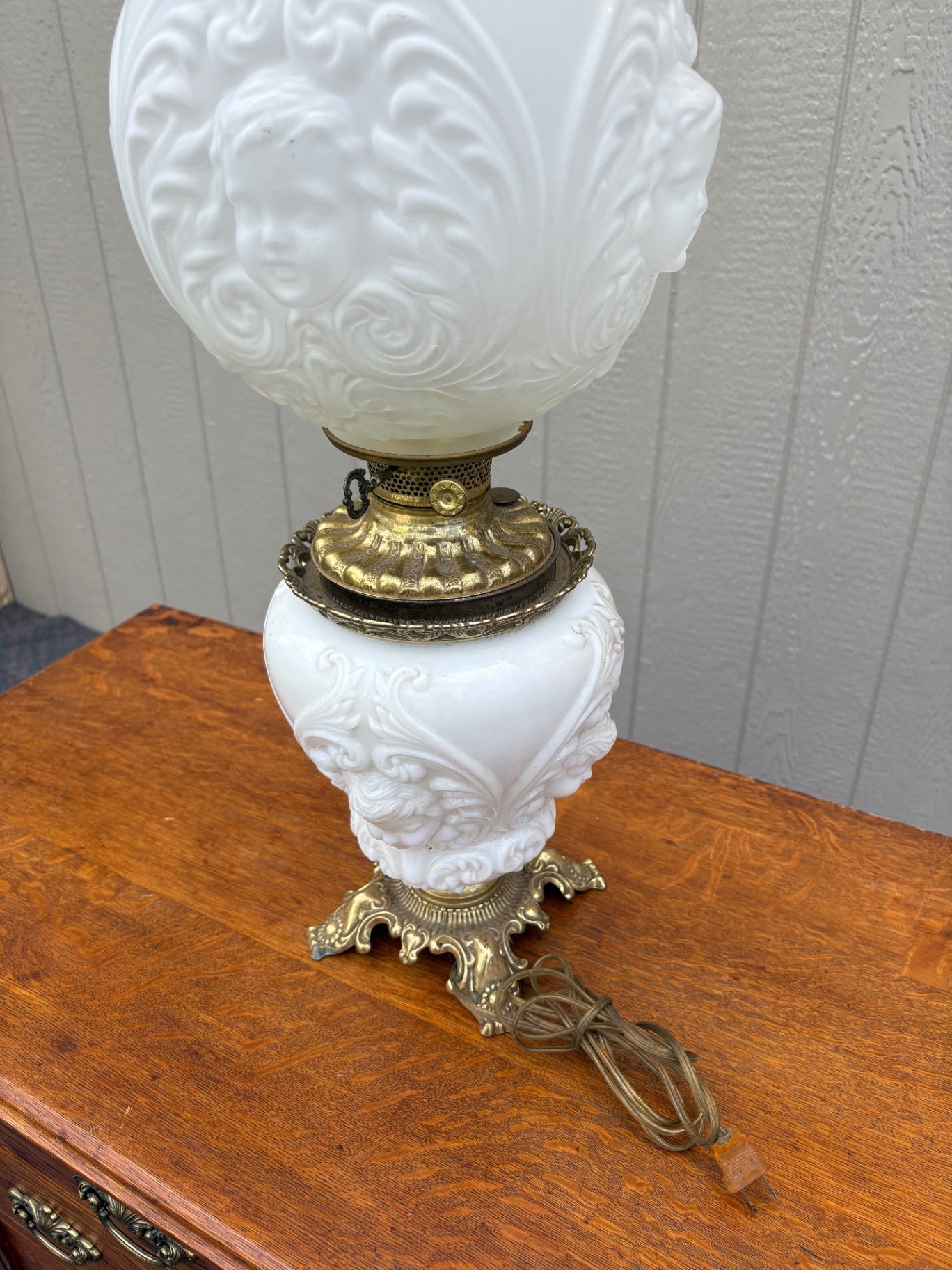 67961 Victorian Cherub Glass Lamp with Brass Base, 27 Inches Tall