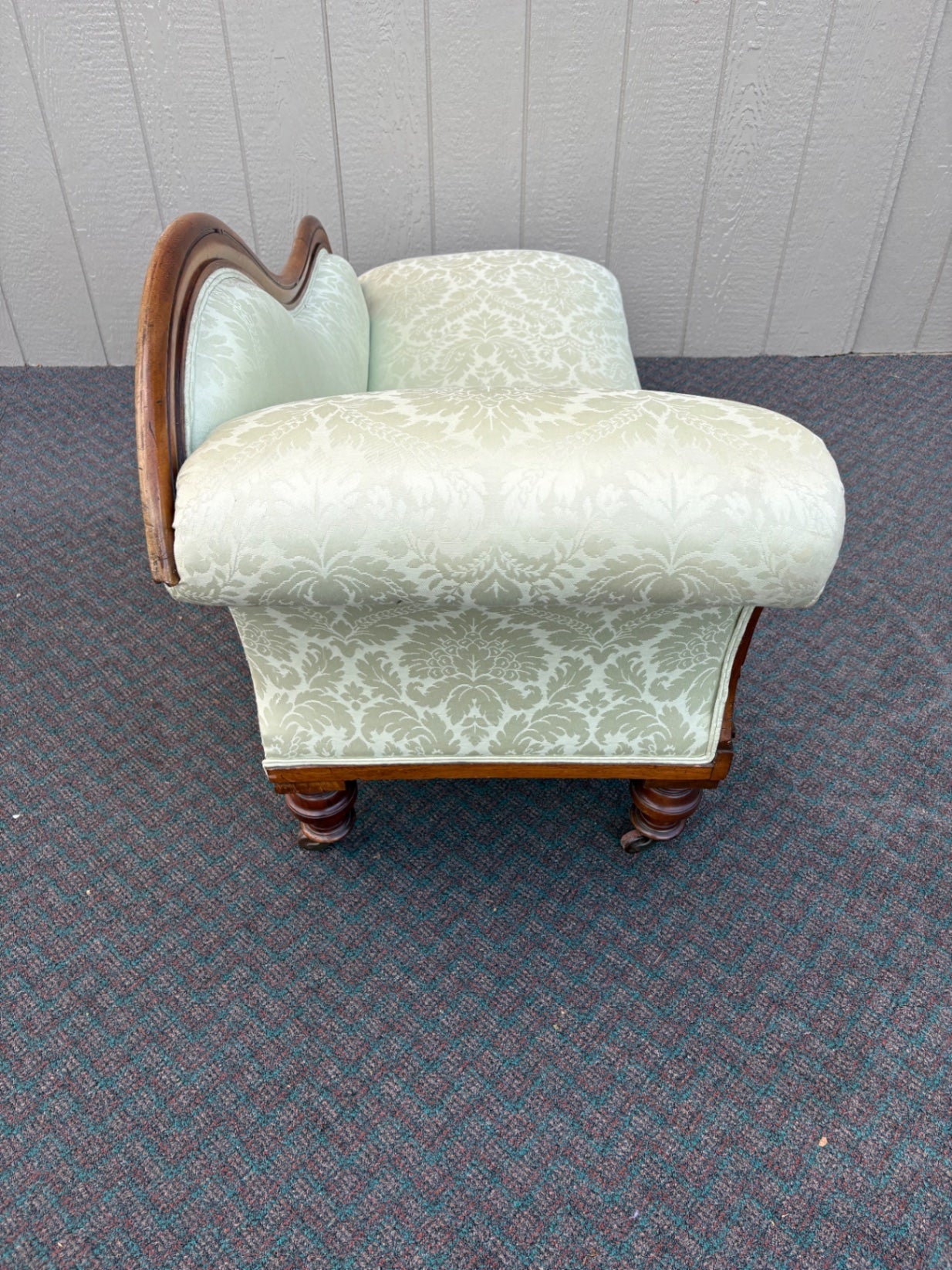 67796 Victorian Chaise Lounge with Carved Mahogany Frame and Damask Upholstery