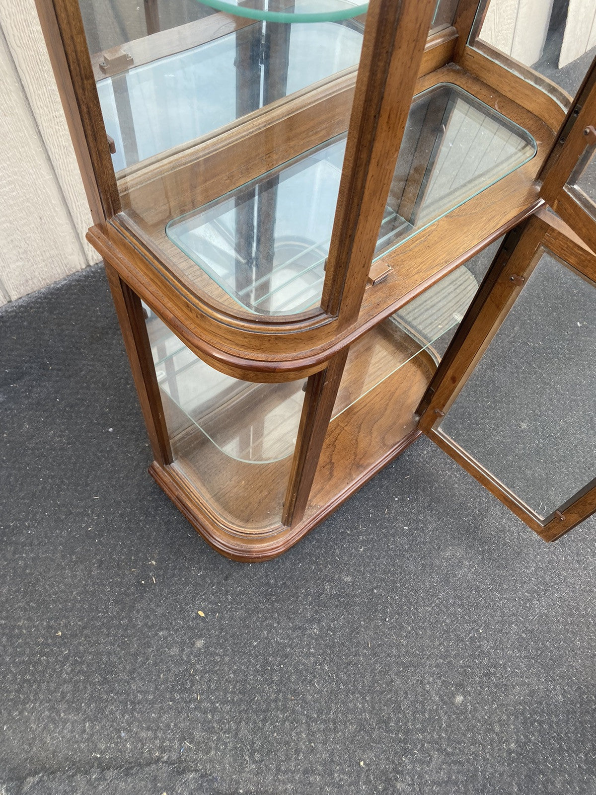 66240 Modern Pulaski Furniture Bow Glass Curio with Beveled Glass Front panels