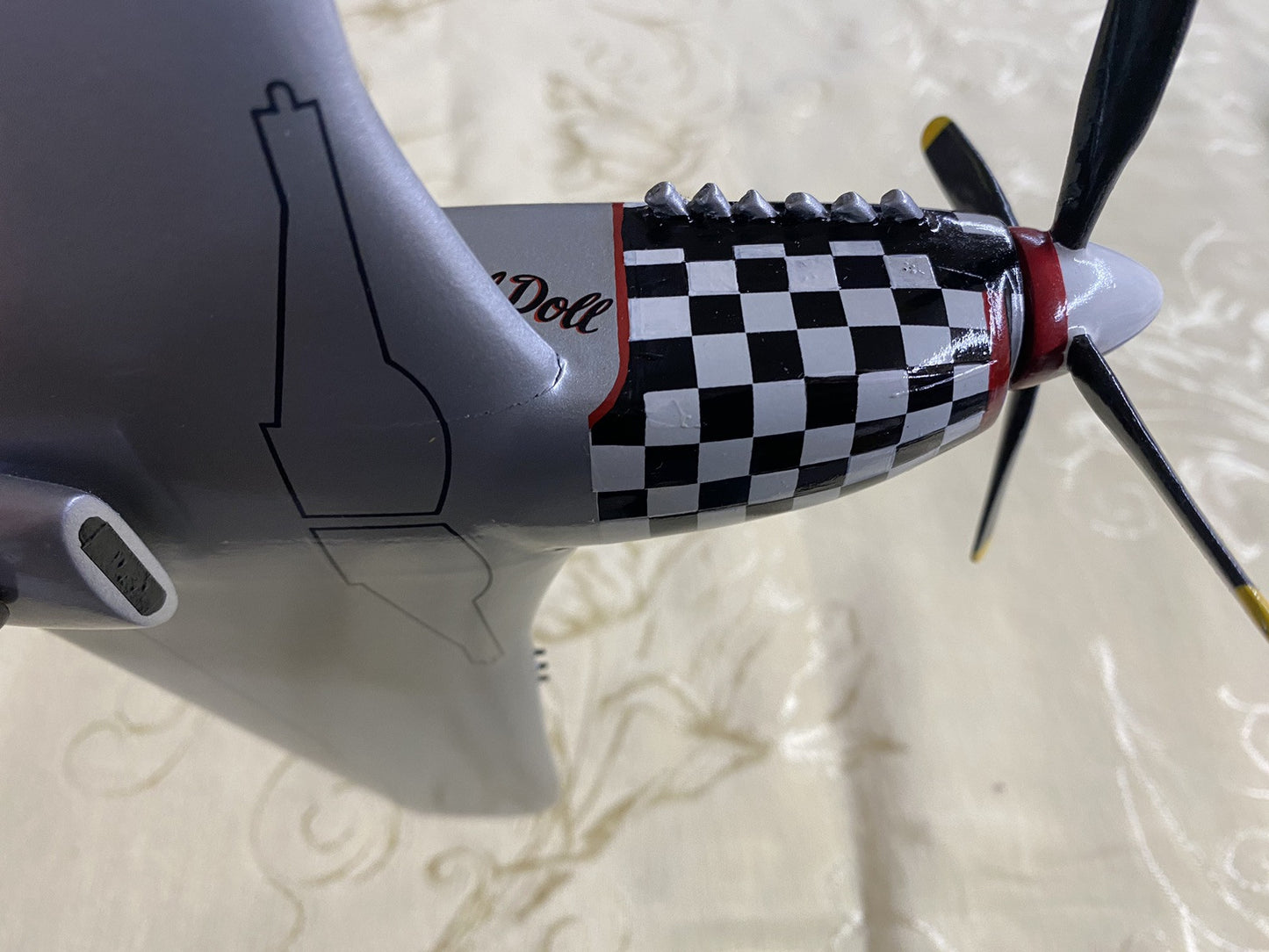 ES 221: PS -51 D Mustang Airplane Scale 1/32 Big Beautiful Doll 14 1/2 Wing