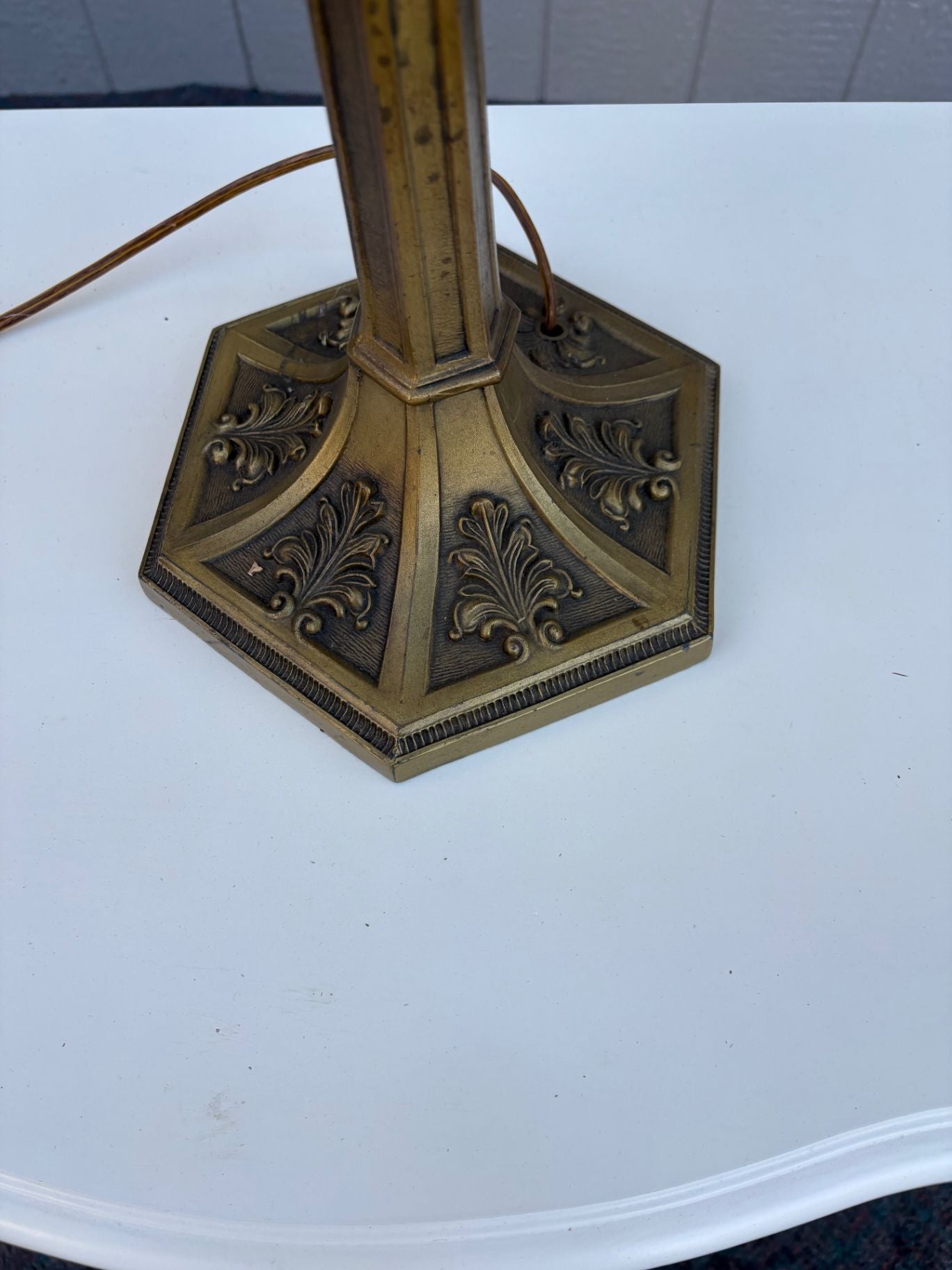 67451  Victorian Slag Glass Table Lamp with Ornate Brass Base