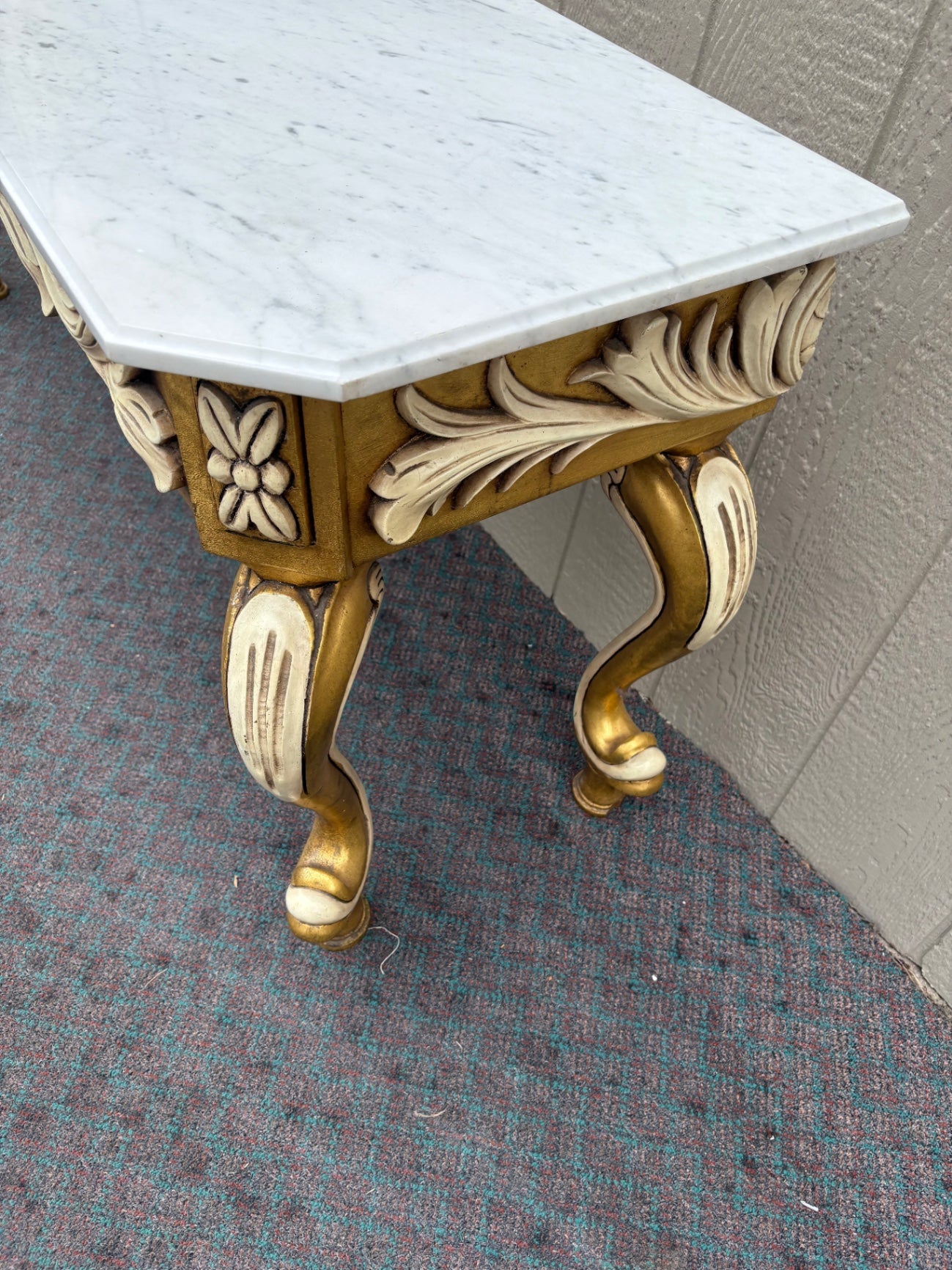 Elegant Italian Console Table with Marble Top and Ornate Gilt Base