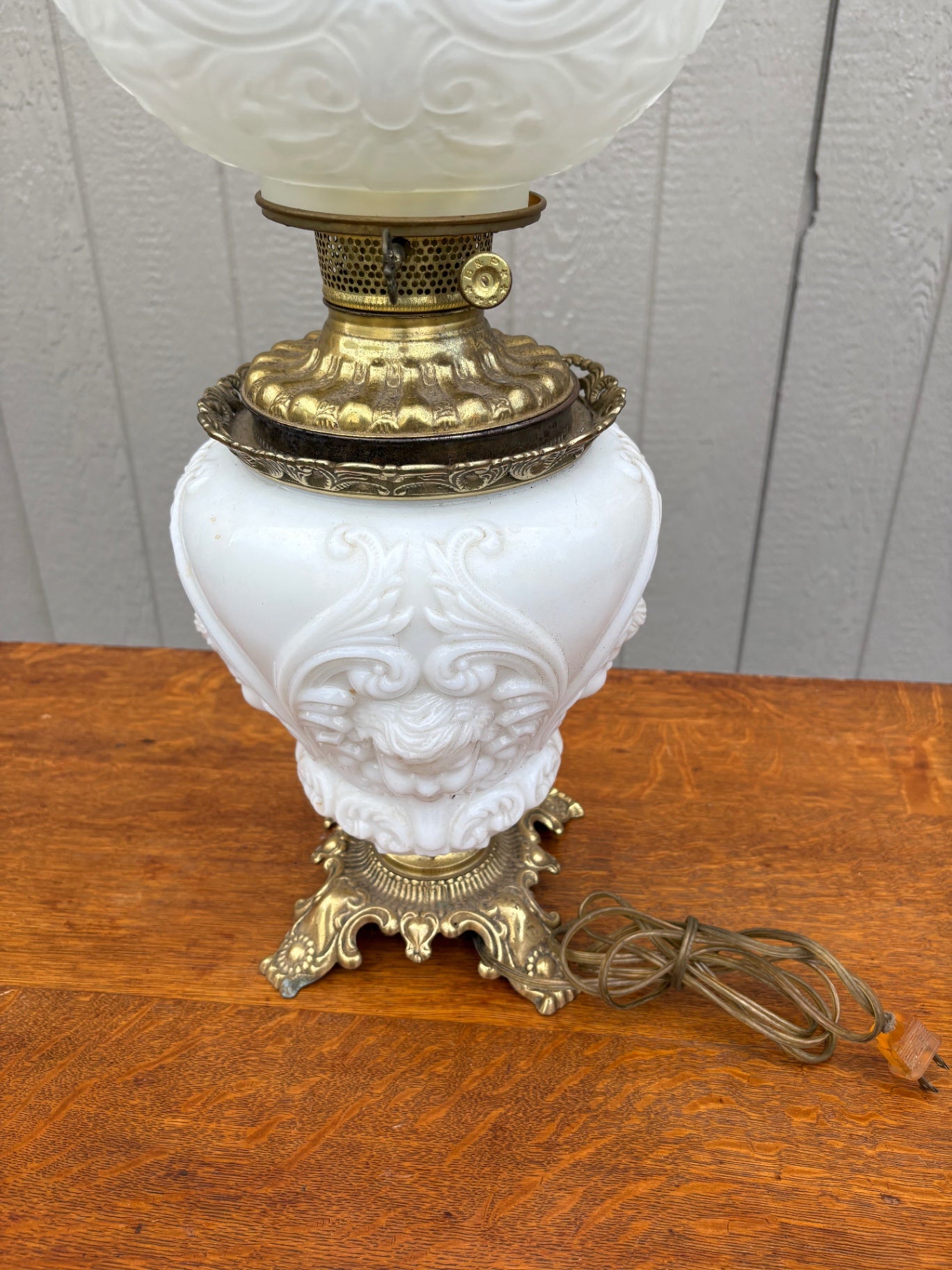 67961  Victorian Cherub Glass Lamp with Brass Base, 27 Inches Tall