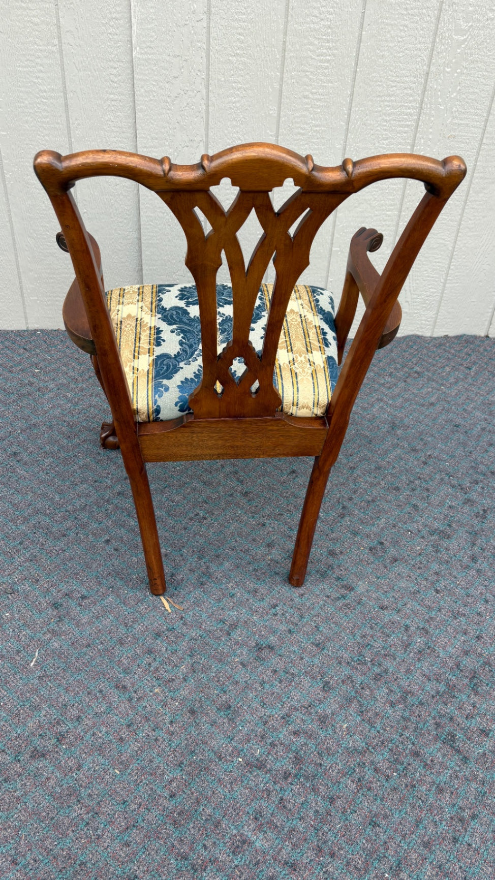 67883 Set of 6 Chippendale Style Mahogany Dining Chairs with Claw Feet