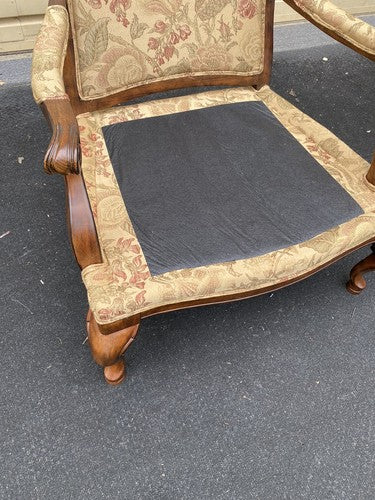 65790    Large Comfortable Armchair Chair