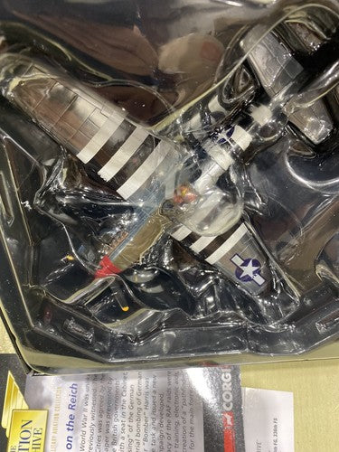 ES 208:  P-51B Mustang "Missouri Mauler  Willard Millie Millikan USAAF US37101