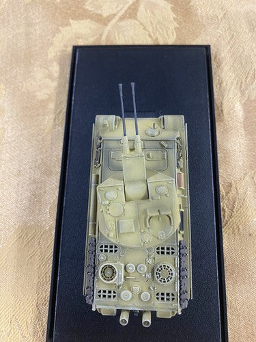 ES 1:   2 Dragon Armor Military Tanks in Case Western Front 1945