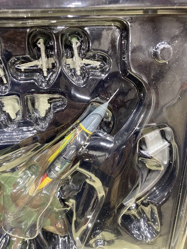 ES 207 :   Corgi AA37501 MIG 29 FULCRUM AEAST GERMANY VLadimir KOMAROW 1990