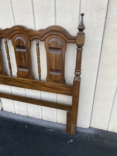 66224 Modern Oak Full or Queen Size Headboard Bed