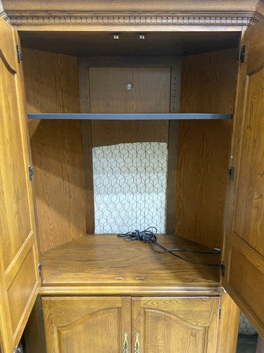 62857 Oak Corner Cabinet Television Stand Entertainment Cabinet