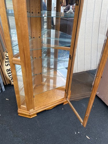 65091 Oak Corner Curio Cabinet with Plate Glass Shelves (BN 05)