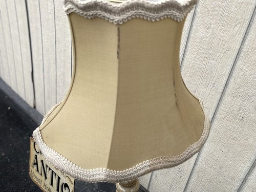 66394    Decorator Table Lamp Light with Shade Stamped  FR r258 on base