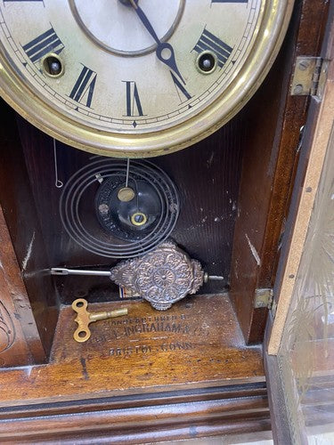 65757 Antique Ingraham  Victorian Mantle Clock