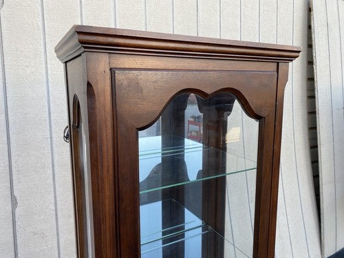 64836 HEKMAN Louis XV Lighted Curio China Cabinet