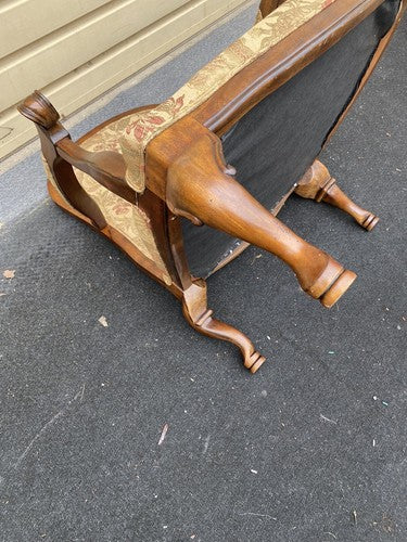 65790    Large Comfortable Armchair Chair