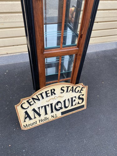 65788  Modern PULASKI Furniture Curio Cabinet Display Case